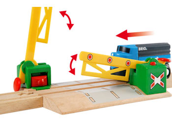 BRIO - Magnetic Action Crossing - Modern Brands Australia