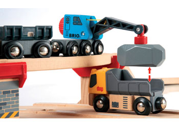 BRIO - Rail & Road Loading Set 32 pieces - Modern Brands Australia