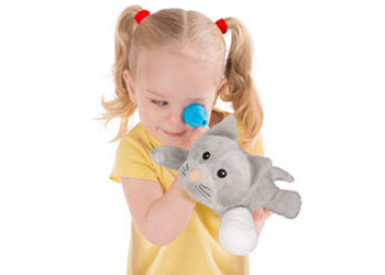 M&D - Examine & Treat Pet Vet Play Set - Modern Brands Australia