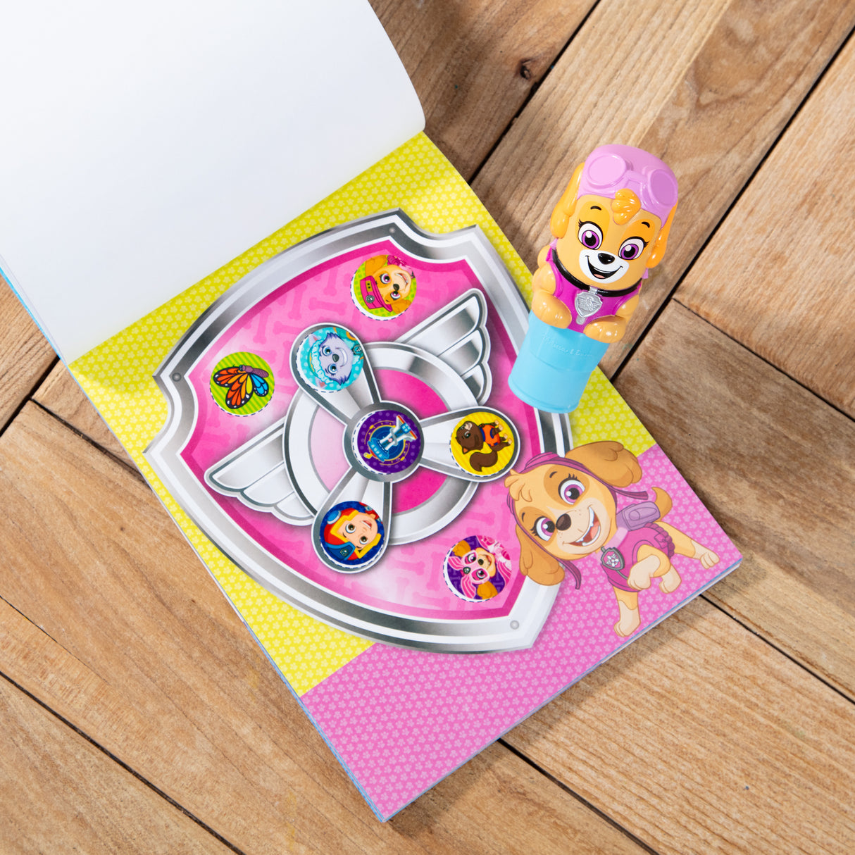 Melissa & Doug - Sticker WOW! Skye Paw Patrol