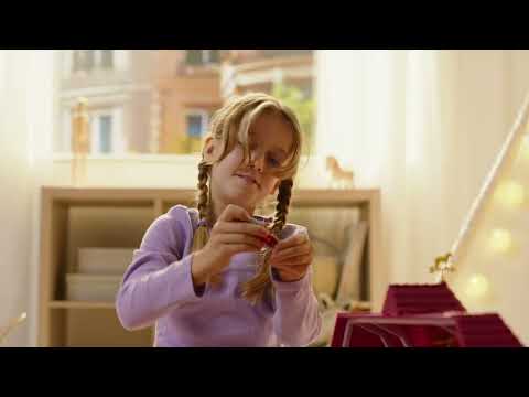 Schleich - Lakeside Country House and Stable 2025