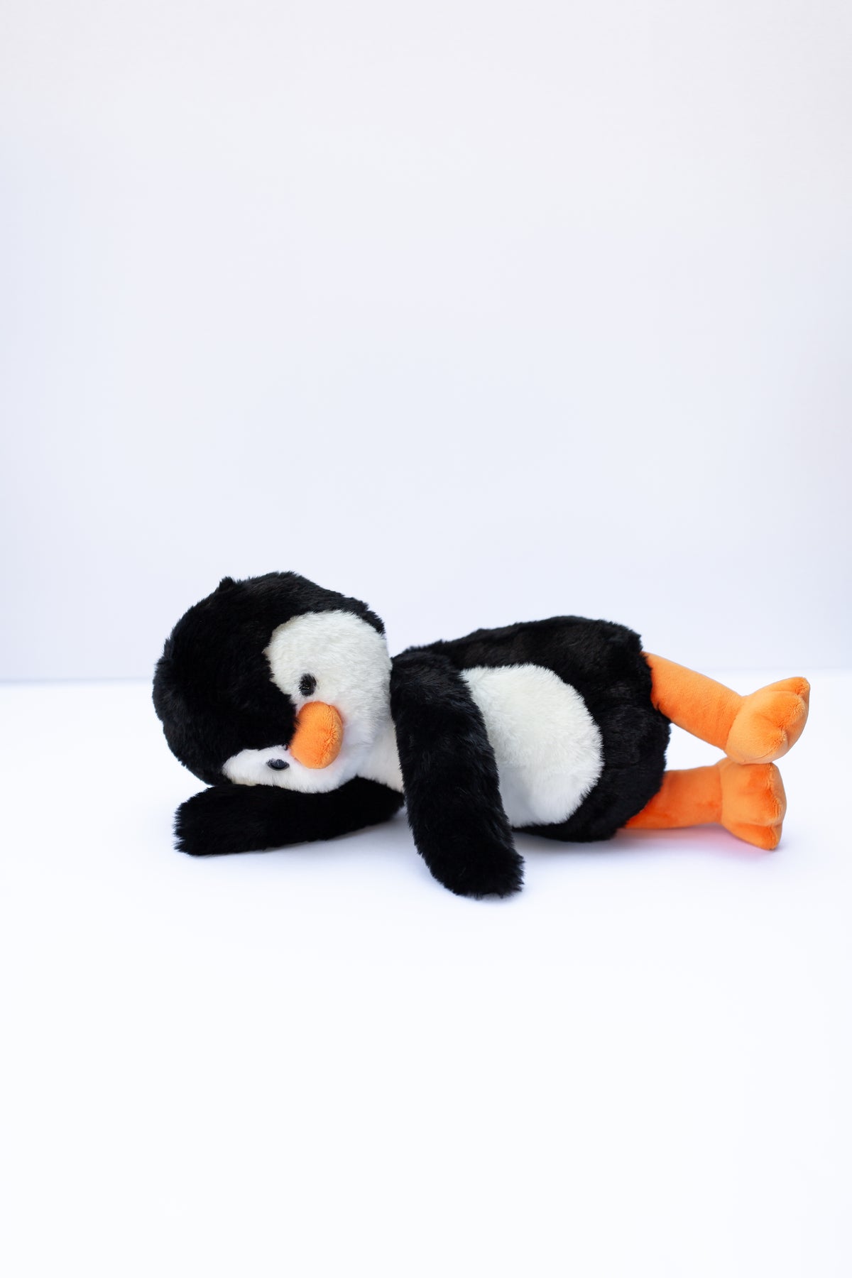 World's Softest Plush - Penguin - 25cm